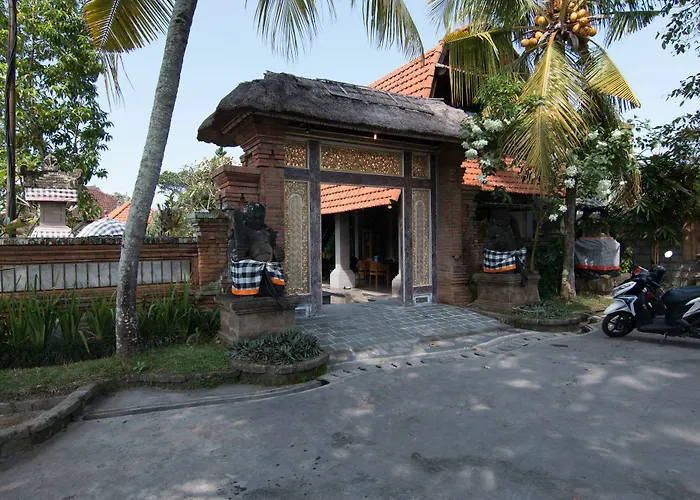 Zen Premium Pegosekan 3 3* Ubud